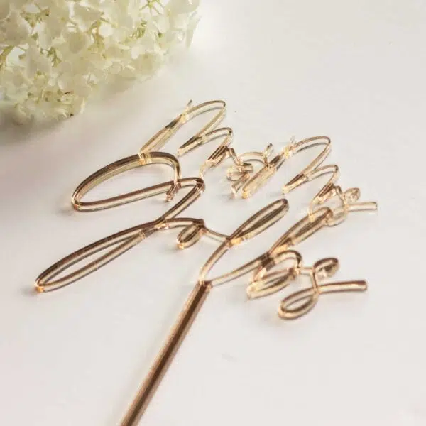 Caketopper; Frau Kopfkino; Tortenstecker; Love; Hochzeitsdekoration; Hochzeitstorte; Verlobung; Hochzeit; Liebe; Engagement; Cake topper; Topper; Torte; Tortendekoration;Boho; Bohowedding; Holz; Lasercut, transparent; Liebe; personalisiert; individuell; Personalisierung, Kalligrafie; Kalligraphie